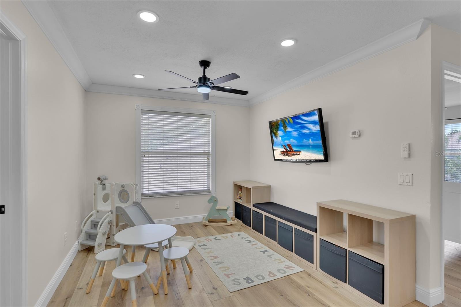 PARKER POINTE - Residential