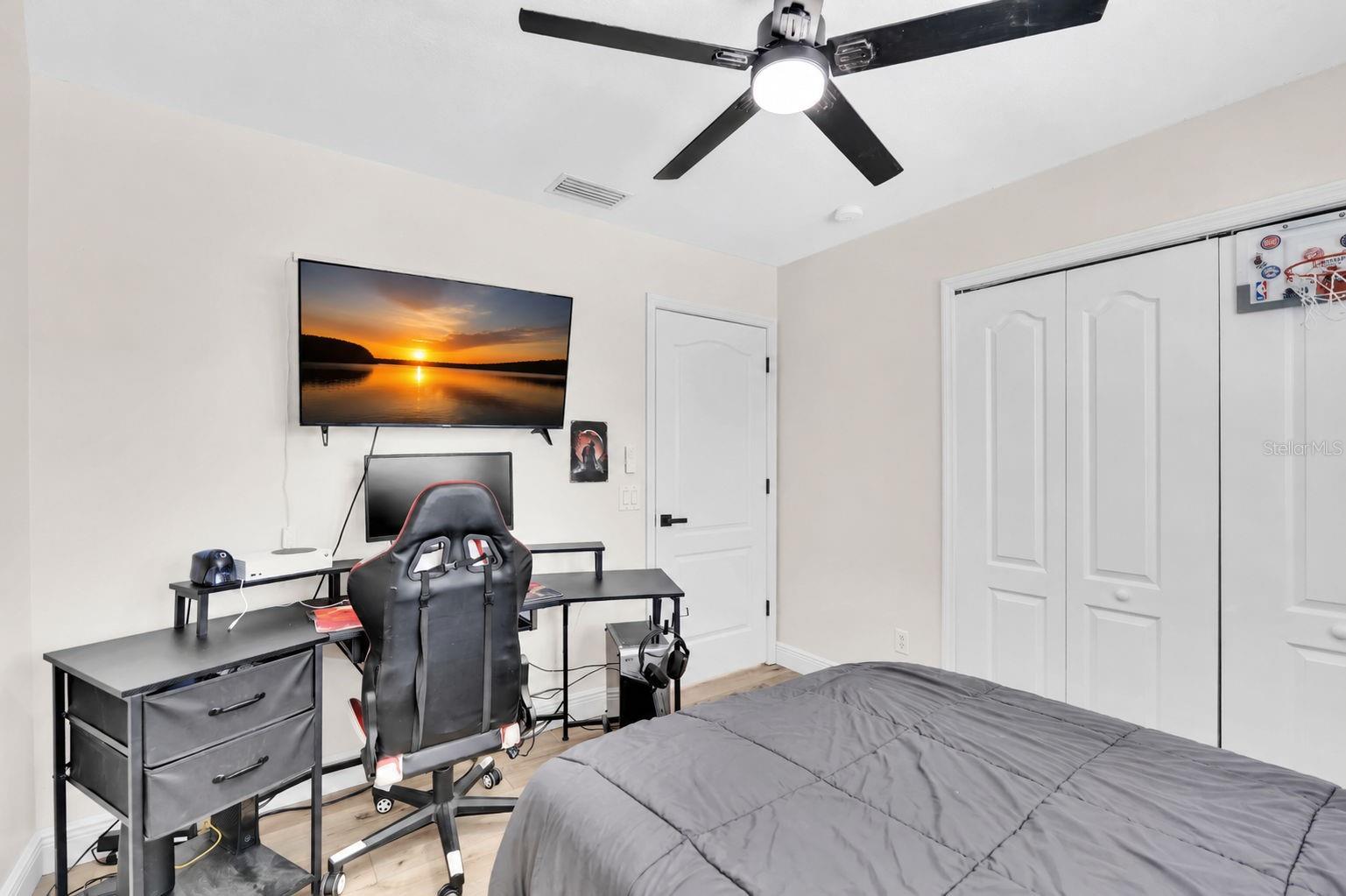 PARKER POINTE - Residential
