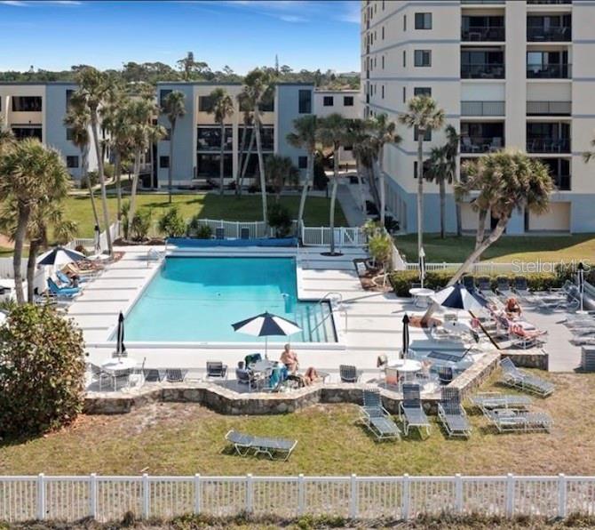 MACARTHUR BEACH - Residential Lease