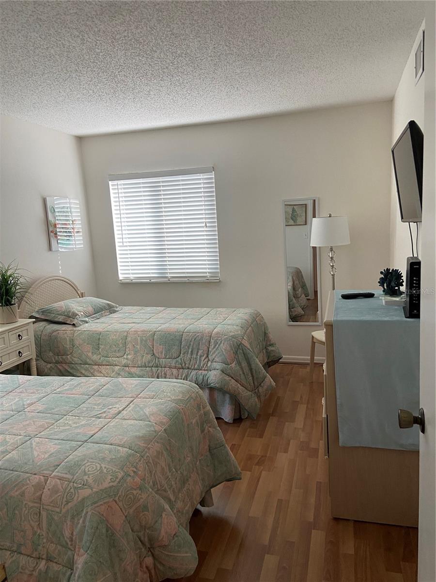 MACARTHUR BEACH - Residential Lease