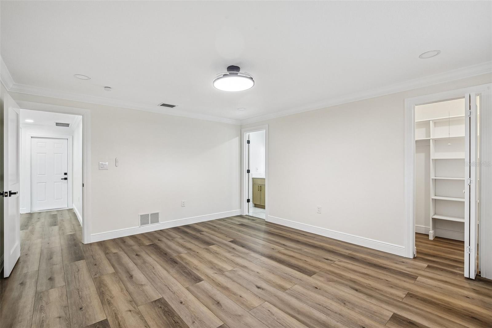 COLLEGE PARK - Residential