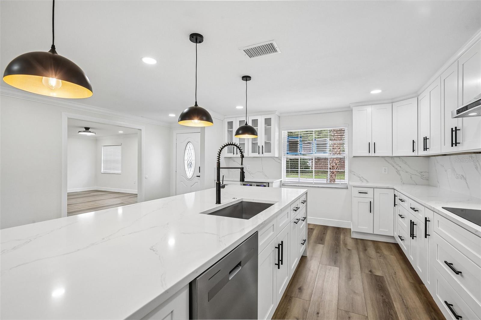 COLLEGE PARK - Residential