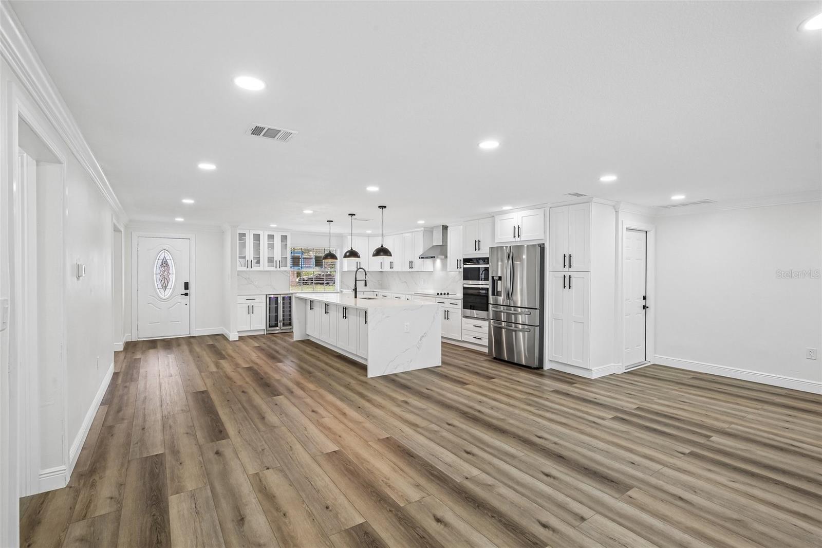 COLLEGE PARK - Residential
