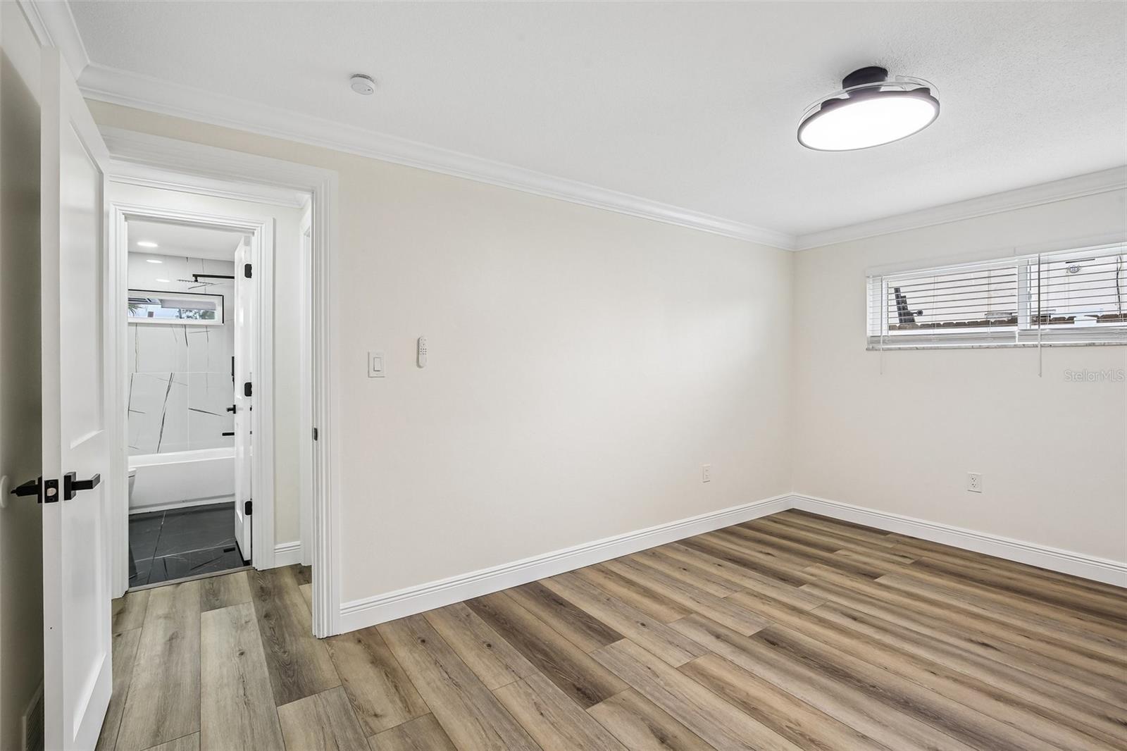 COLLEGE PARK - Residential