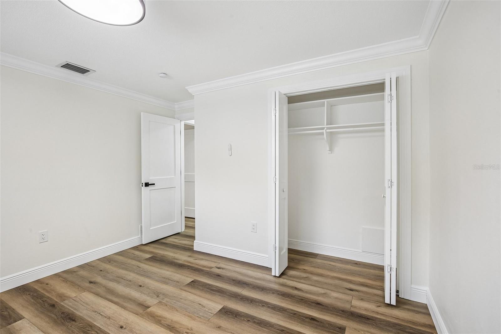 COLLEGE PARK - Residential