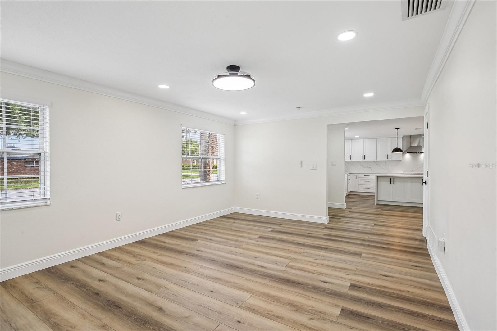 COLLEGE PARK - Residential