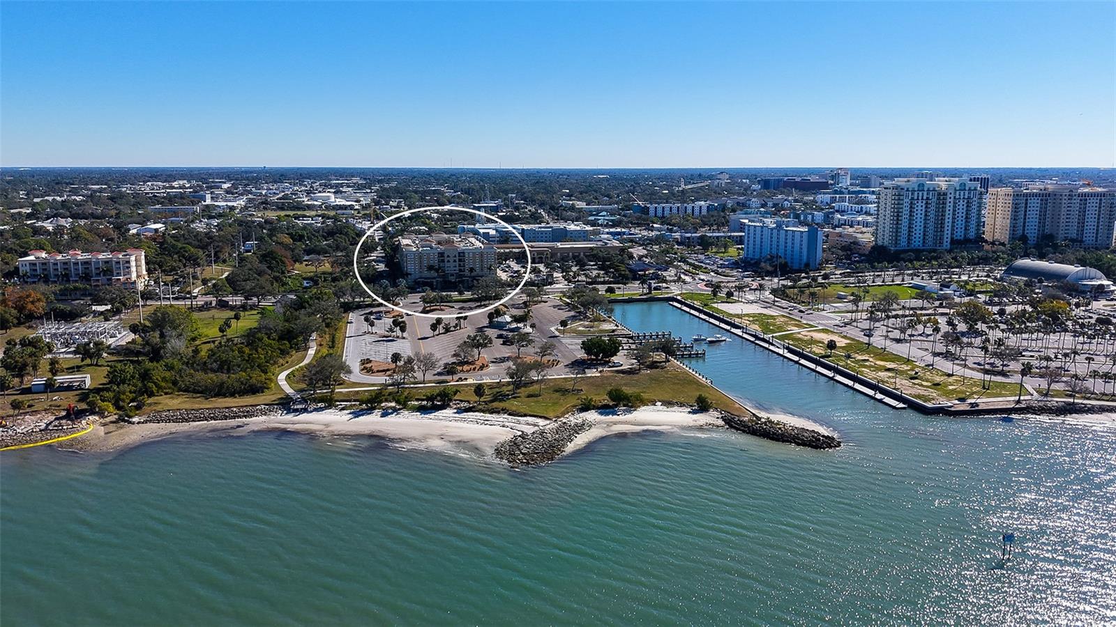 BROADWAY PROMENADE - Residential