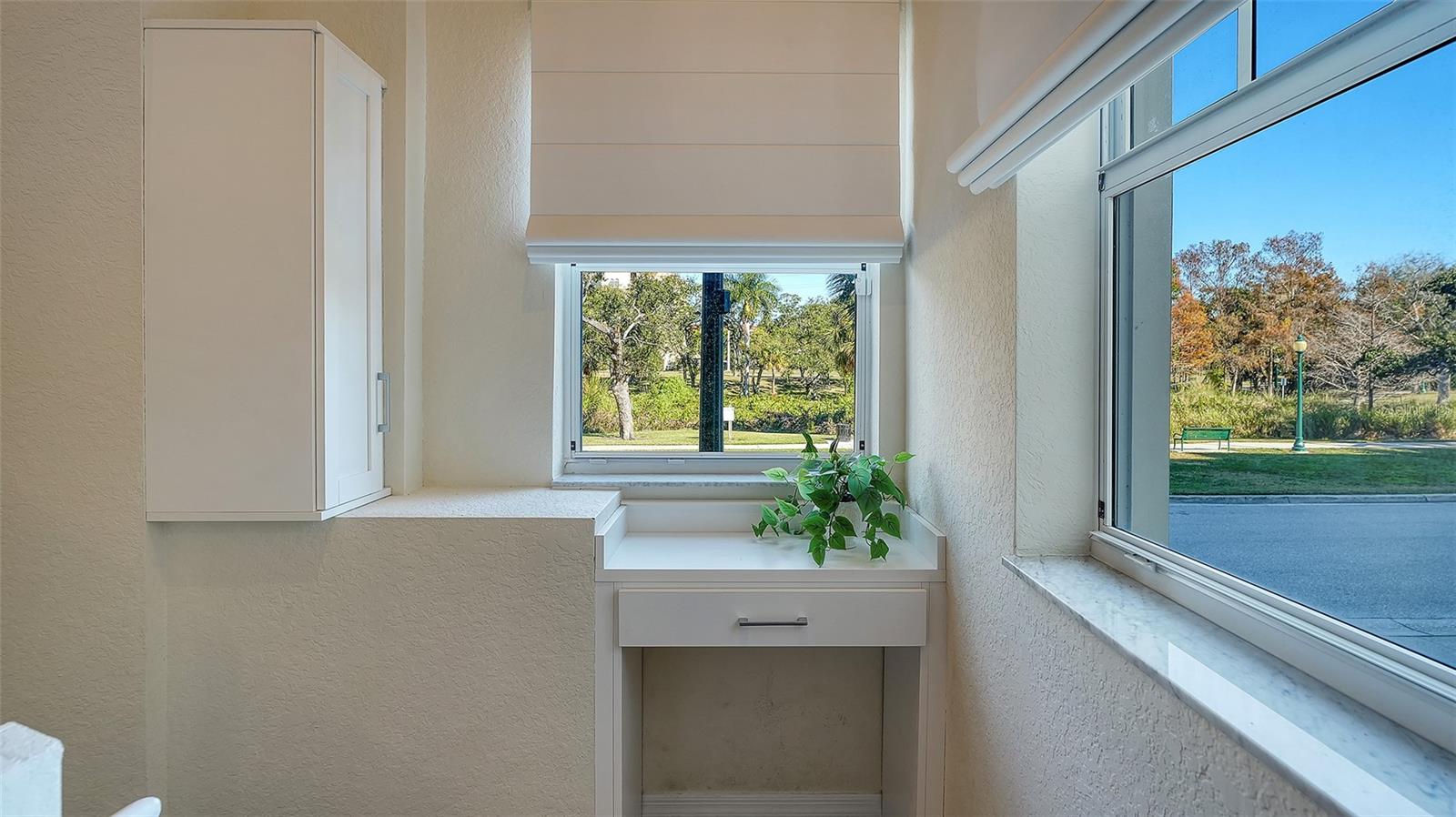 BROADWAY PROMENADE - Residential