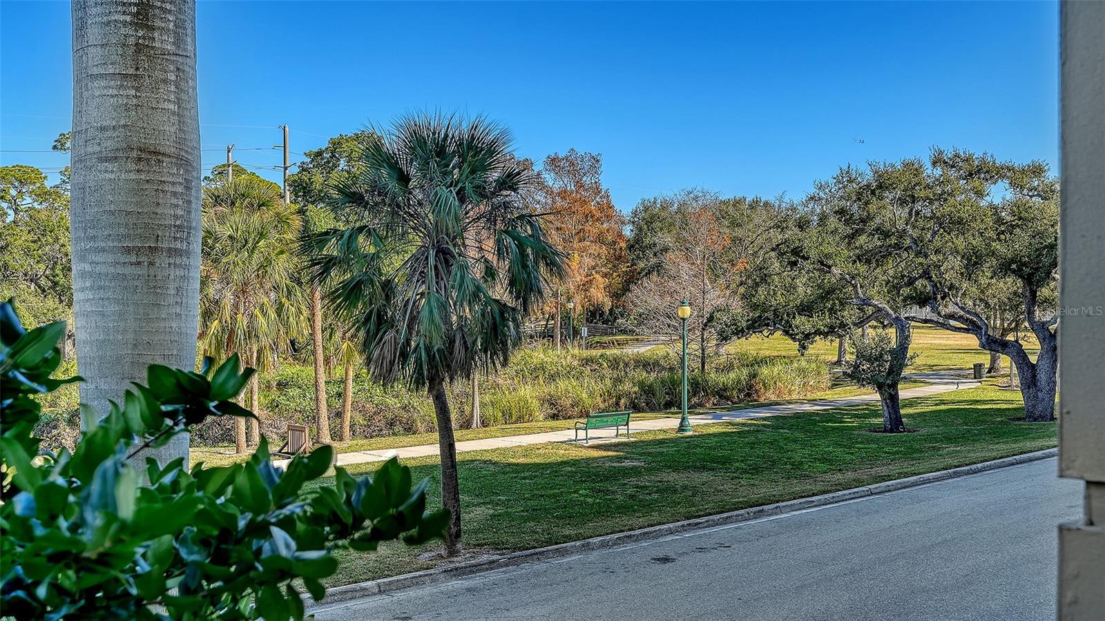 BROADWAY PROMENADE - Residential