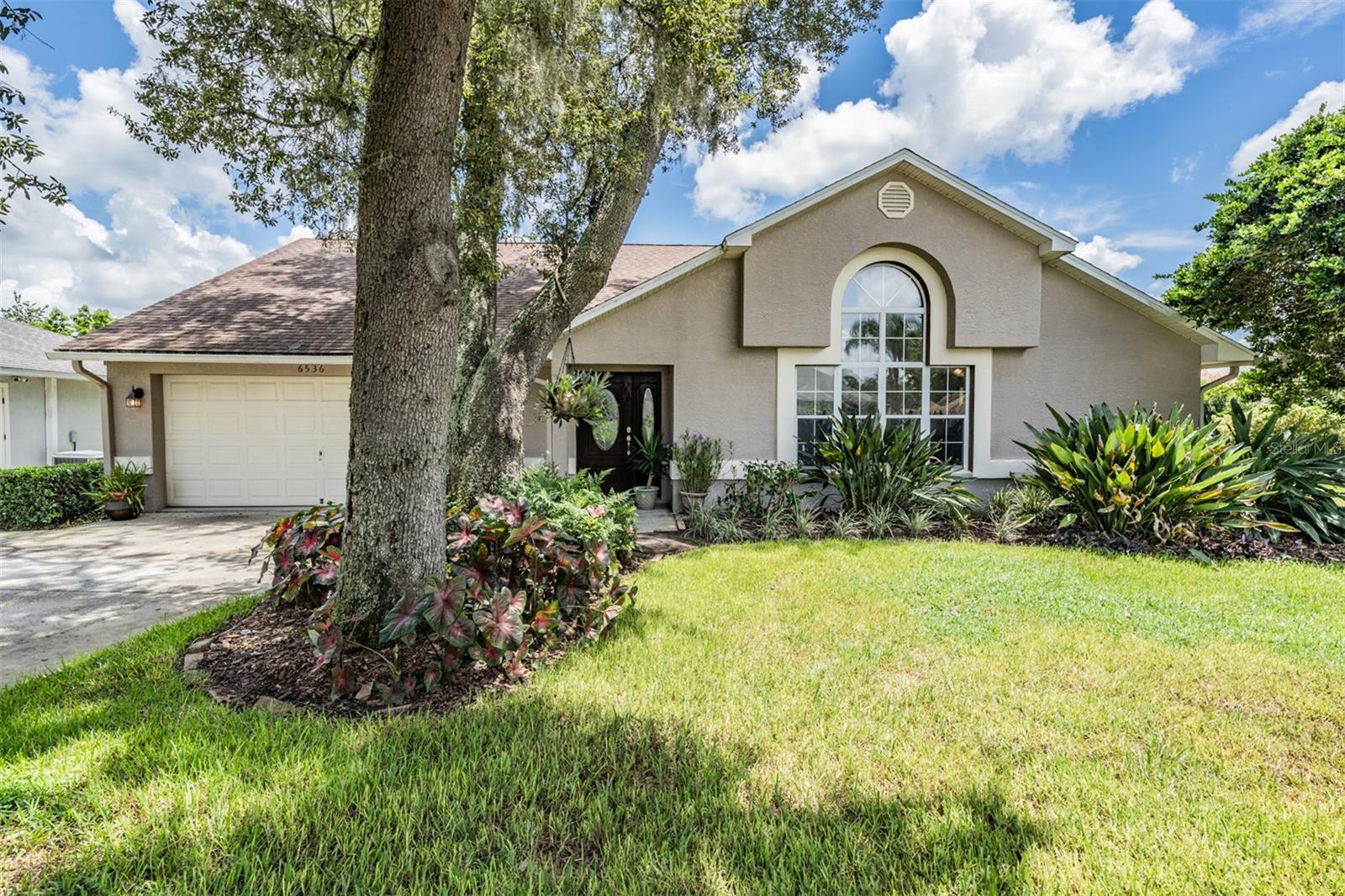 SILVER OAKS - Residential