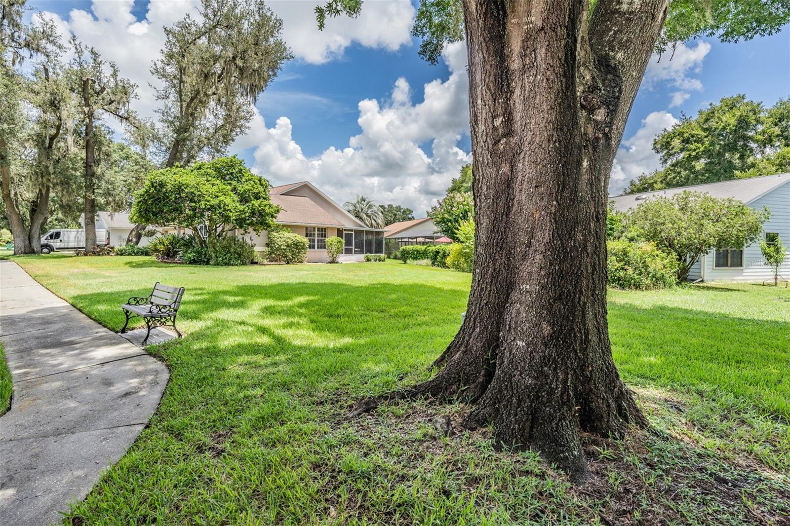 SILVER OAKS - Residential