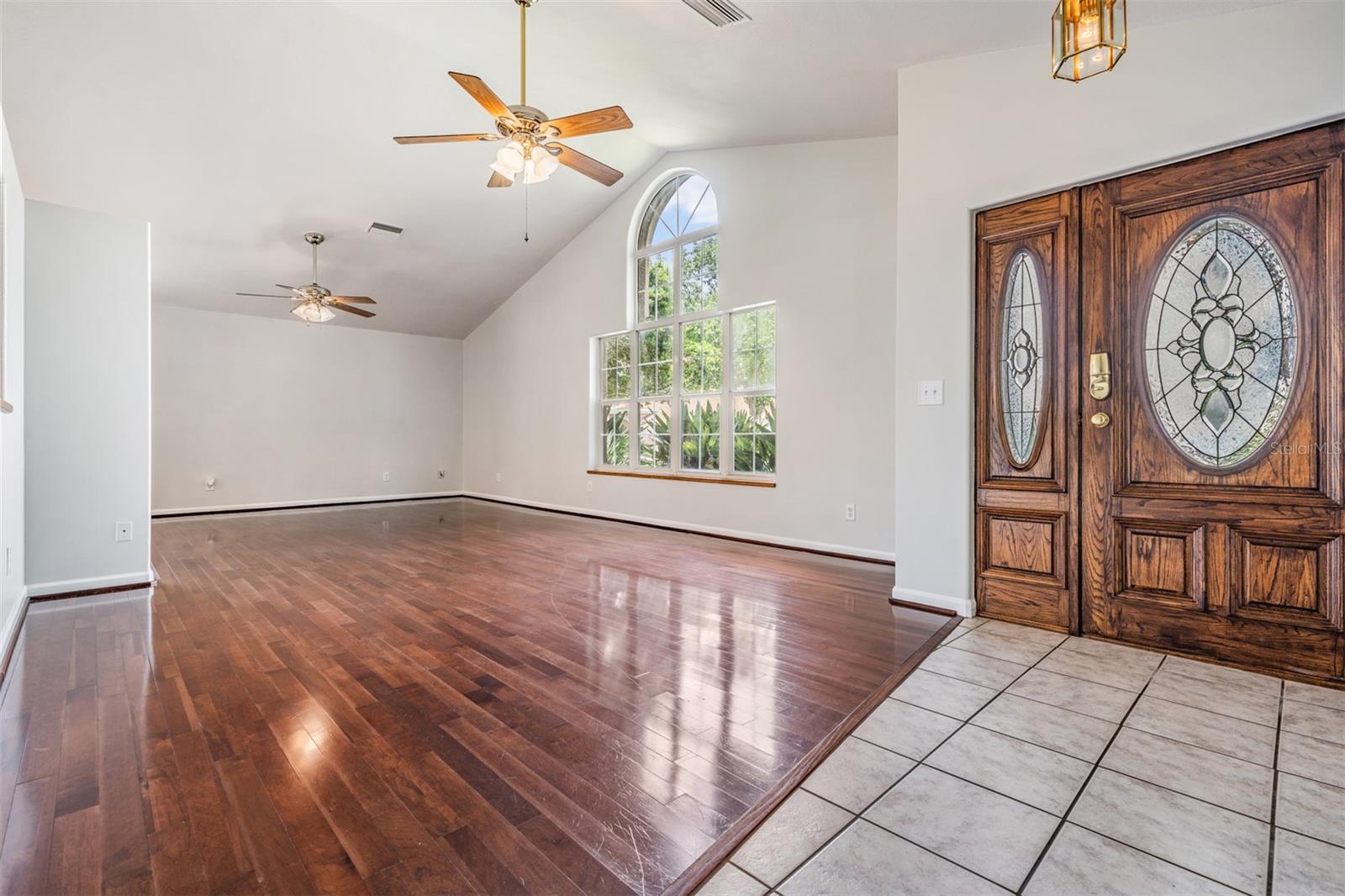 SILVER OAKS - Residential