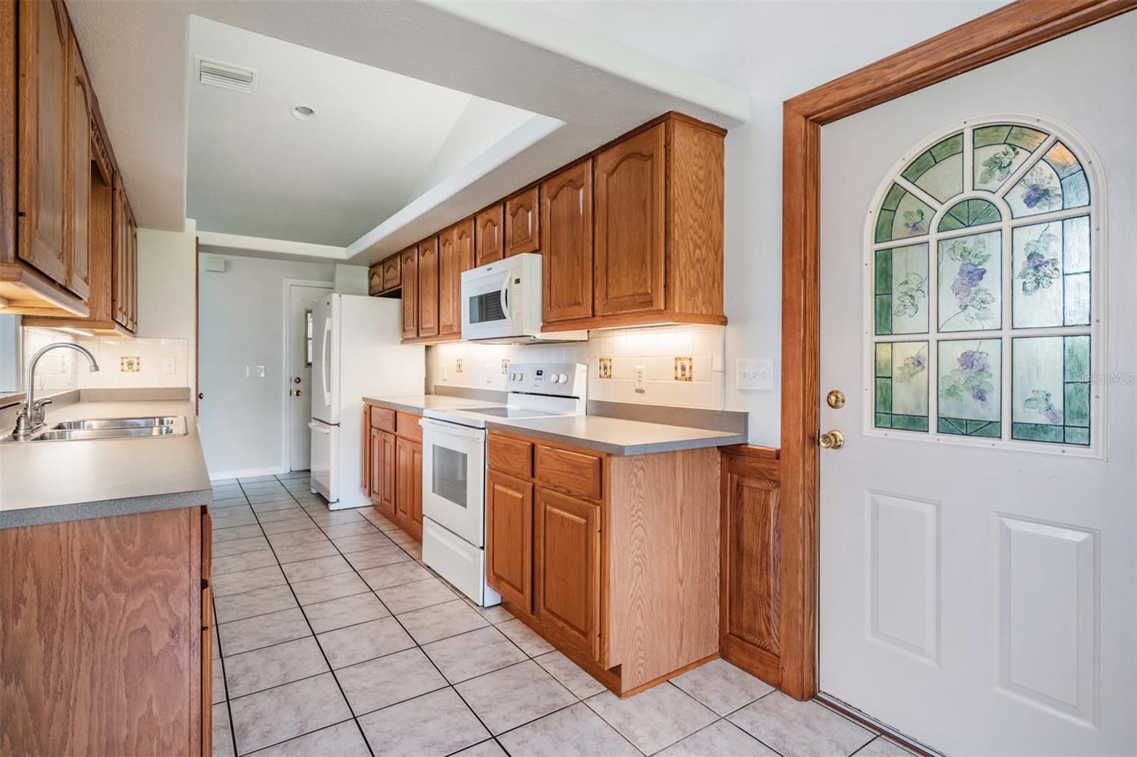 SILVER OAKS - Residential