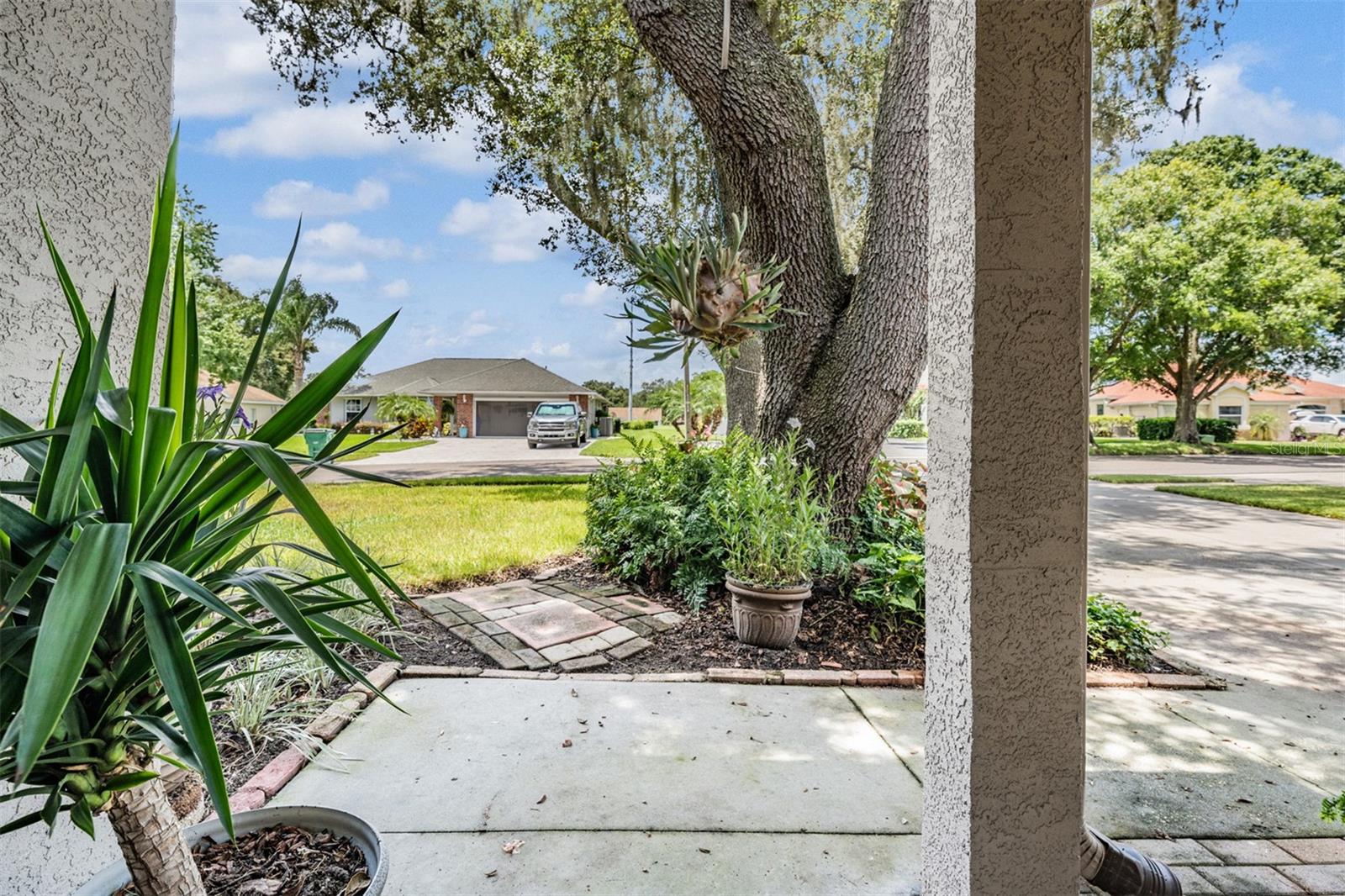 SILVER OAKS - Residential