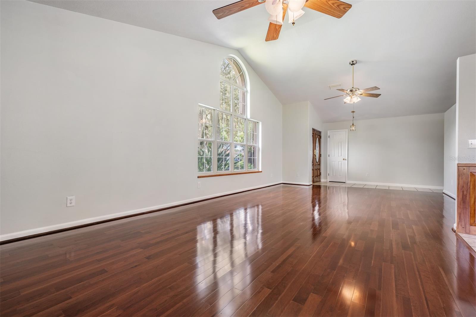 SILVER OAKS - Residential