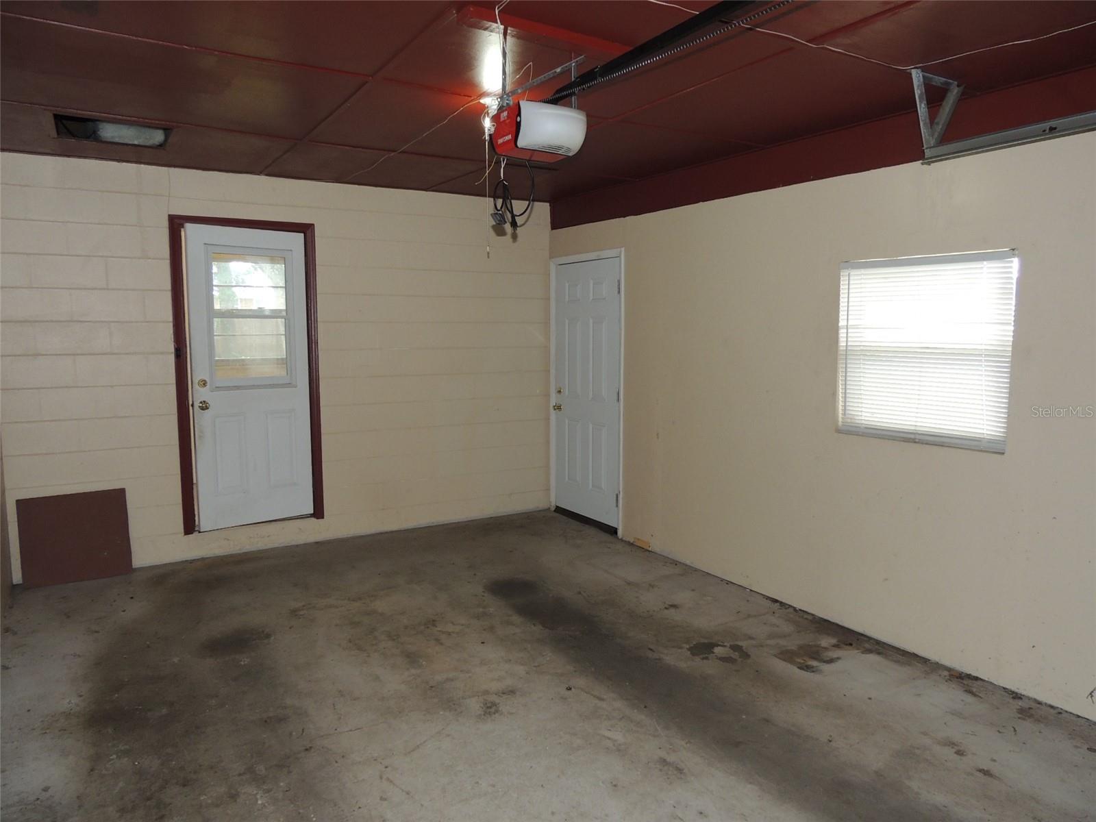 OAKVILLA SUBDIVISION - Residential