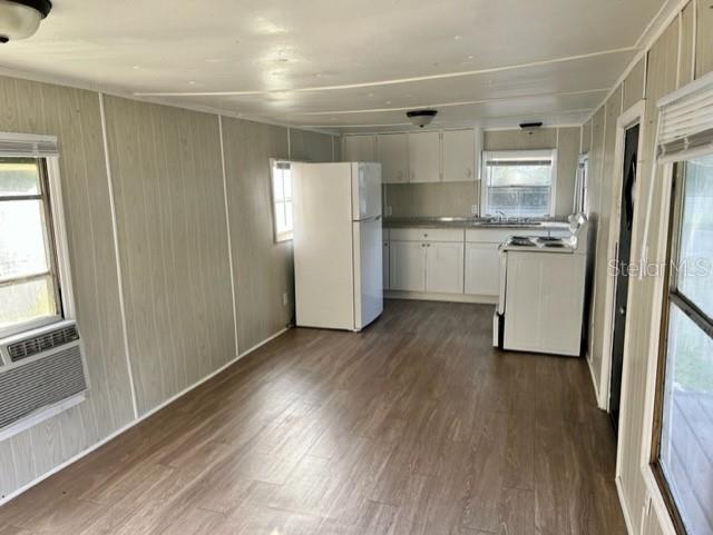 EDGEWOOD PARK - Residential