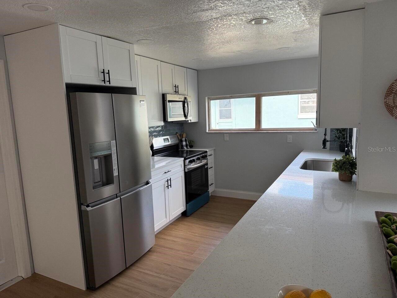 BAYWOOD VILLAGE SEC 4 - Residential