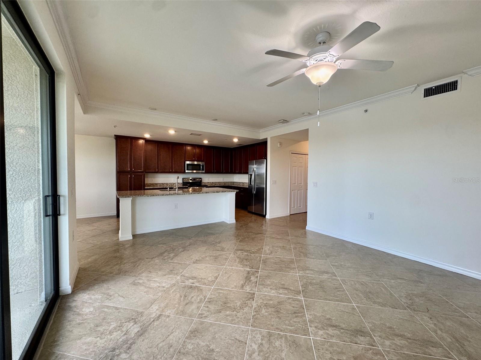 LAKEWOOD NATIONAL - Residential