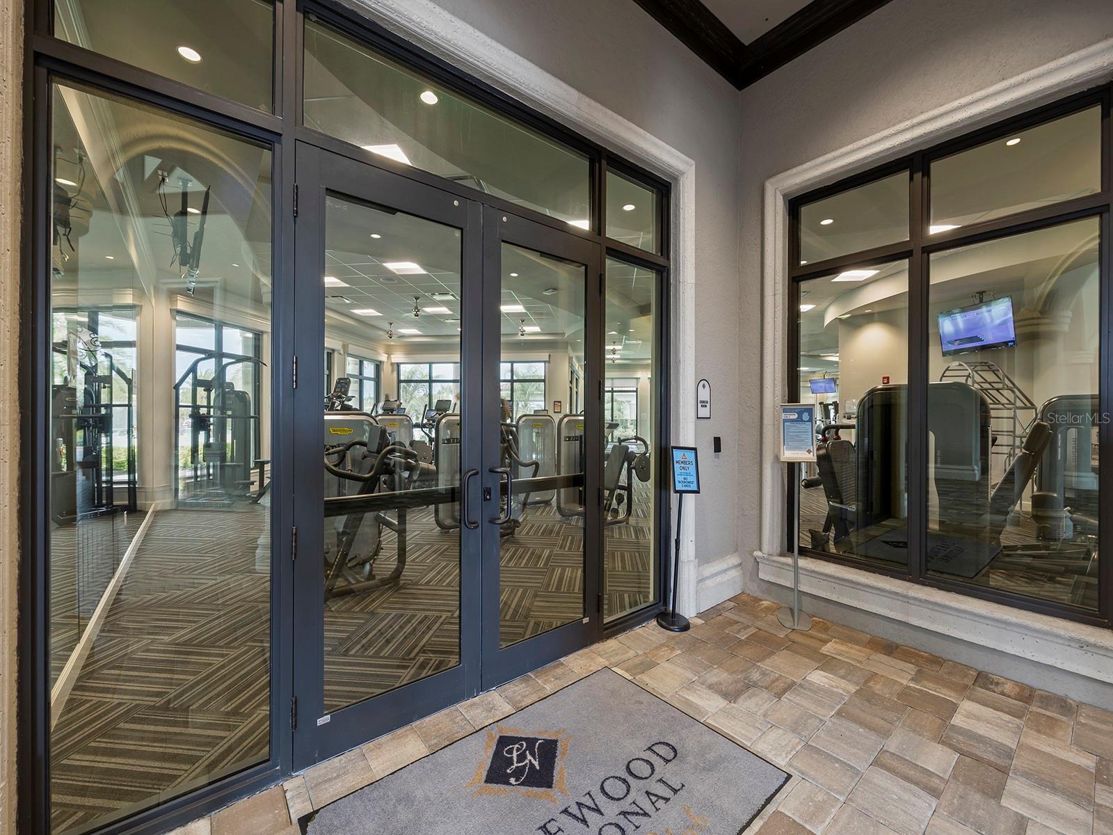 LAKEWOOD NATIONAL - Residential