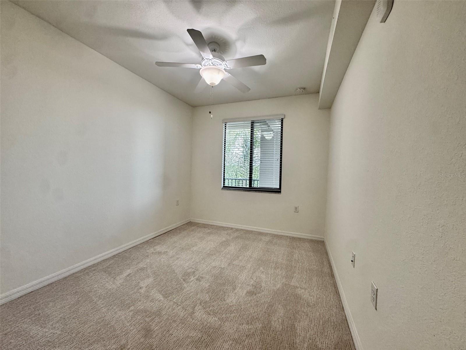 LAKEWOOD NATIONAL - Residential