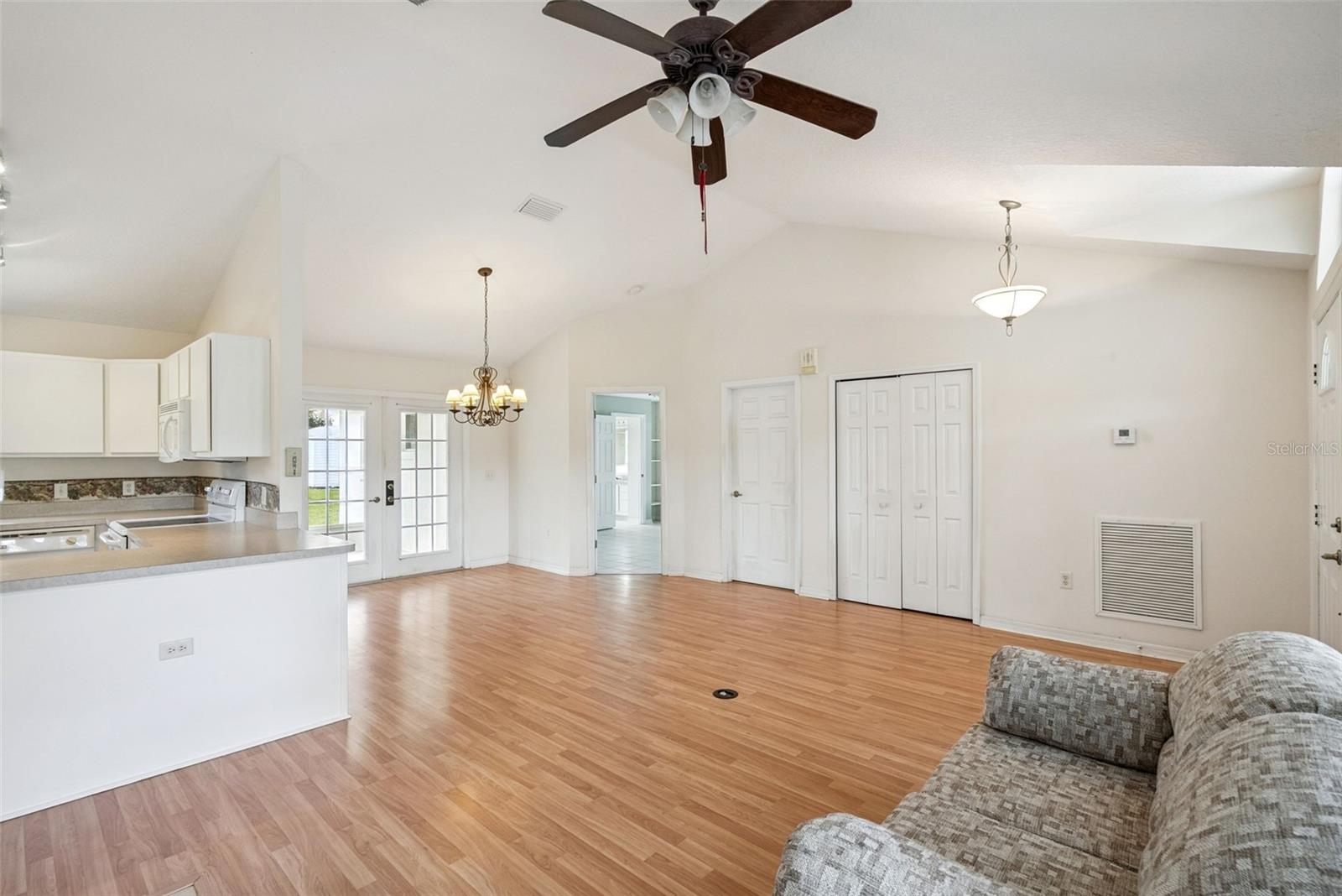 GLENDALE - Residential