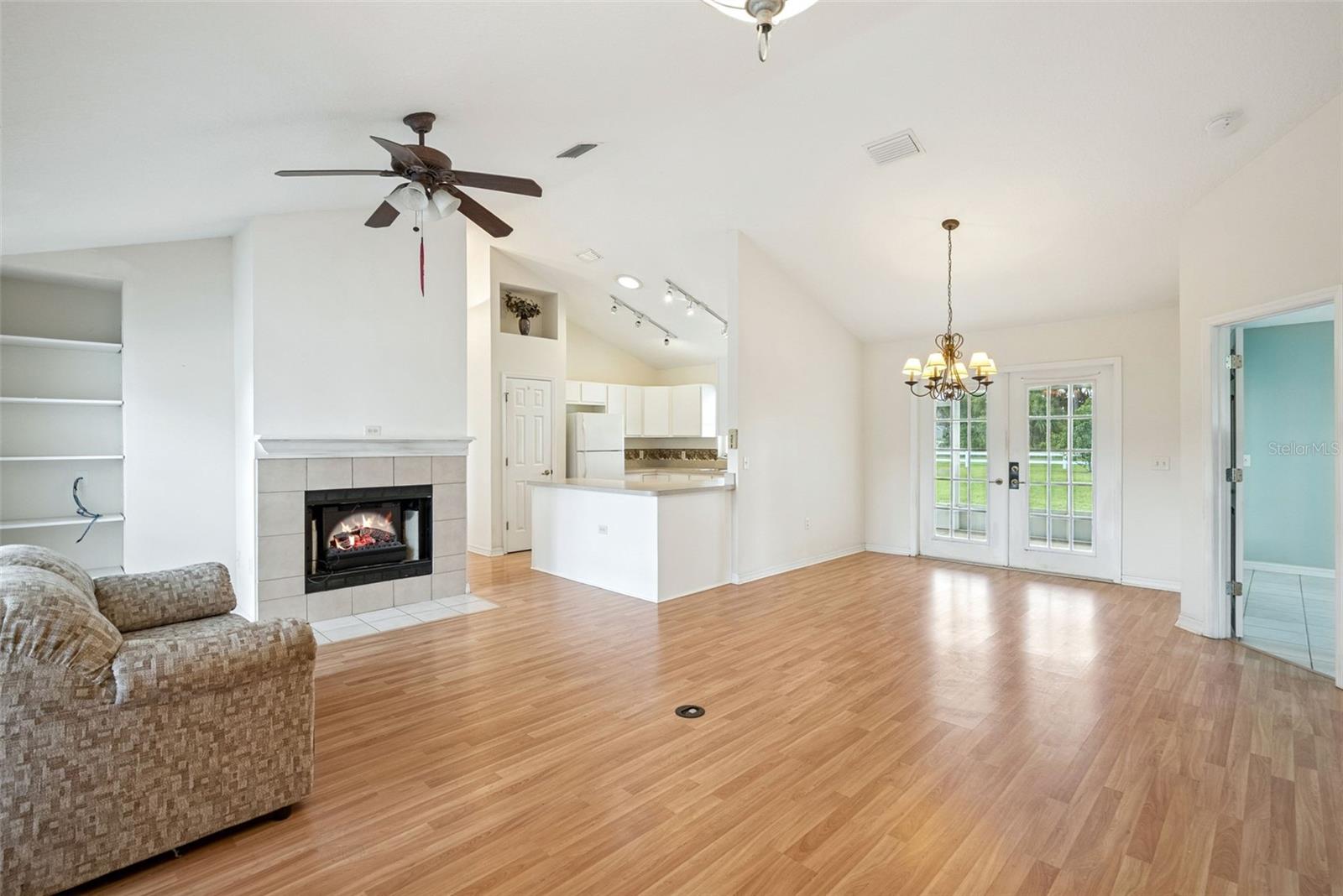 GLENDALE - Residential
