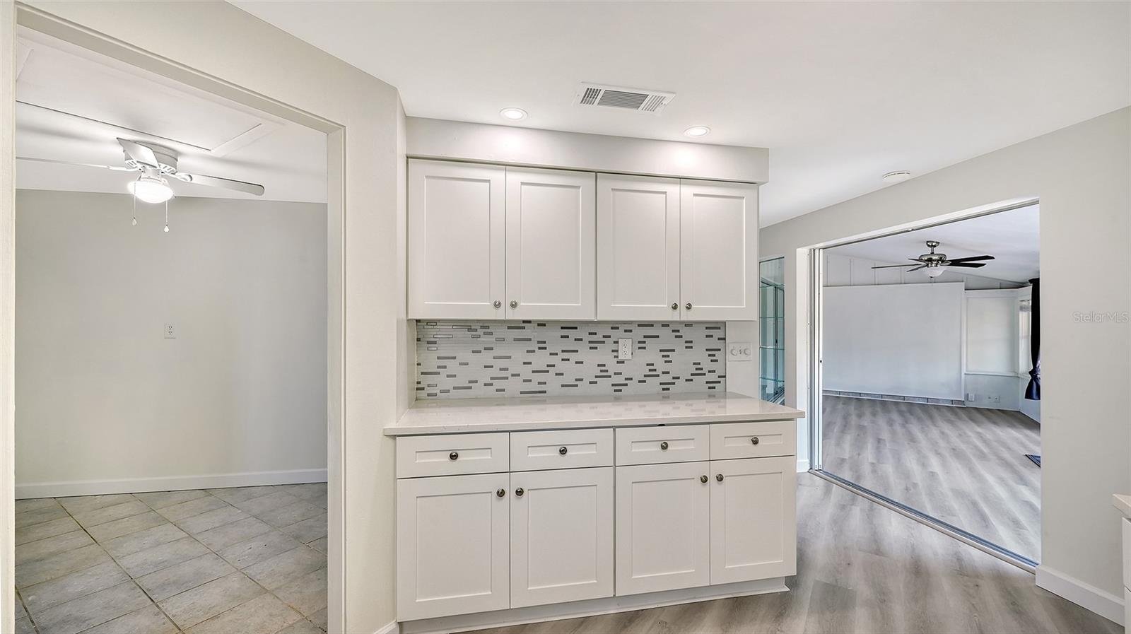 GULF GATE - Residential Lease