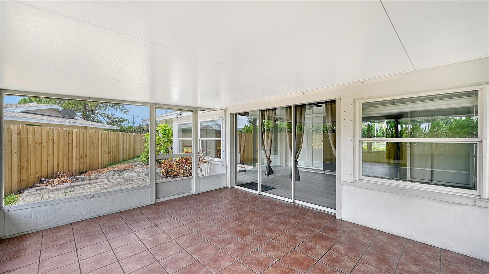 GULF GATE - Residential Lease