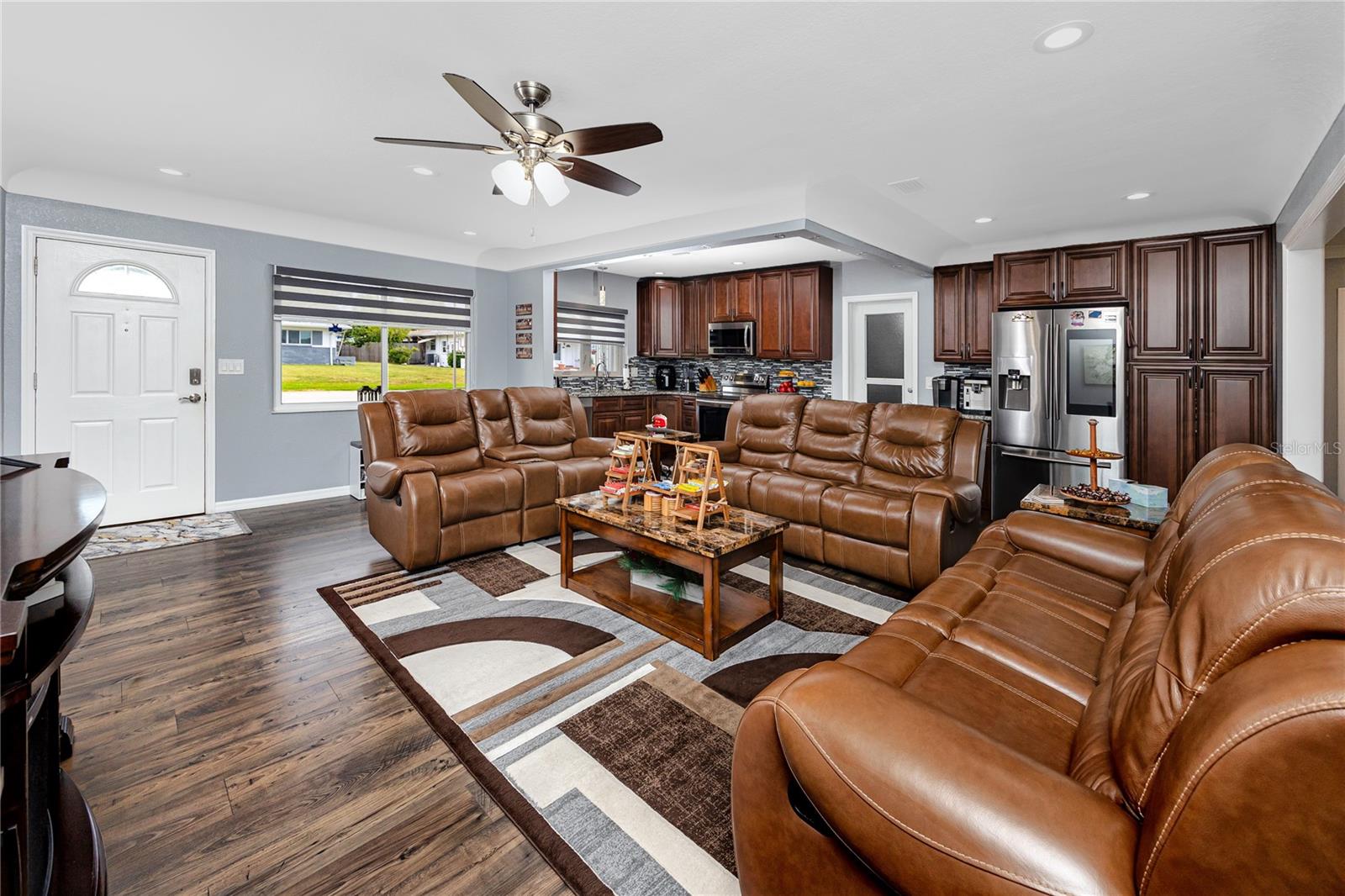 DOUGLAS MANOR ESTATES 1ST ADD - Residential