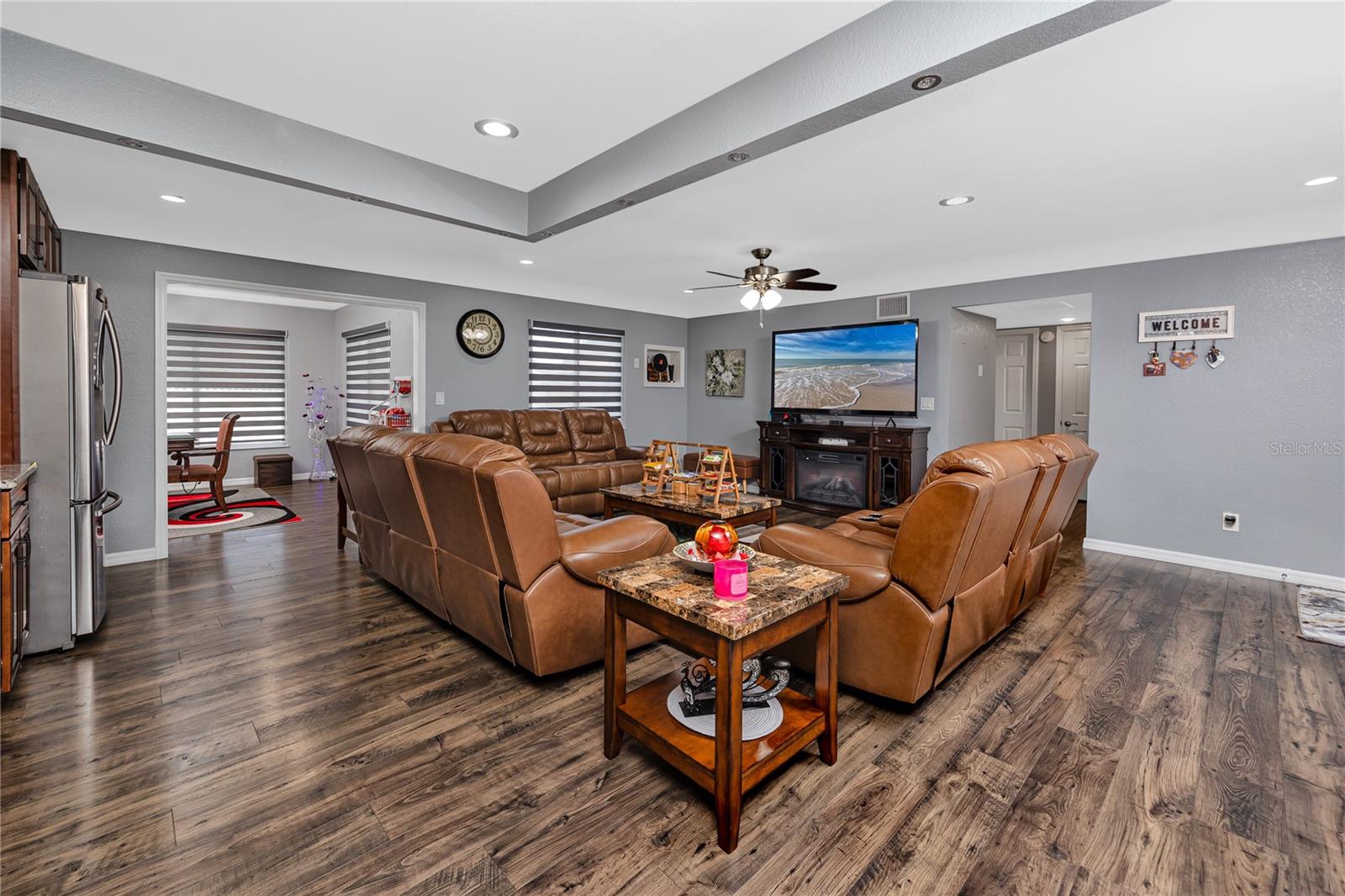 DOUGLAS MANOR ESTATES 1ST ADD - Residential