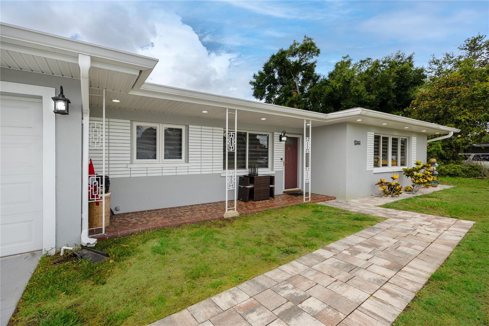 DOUGLAS MANOR ESTATES 1ST ADD - Residential
