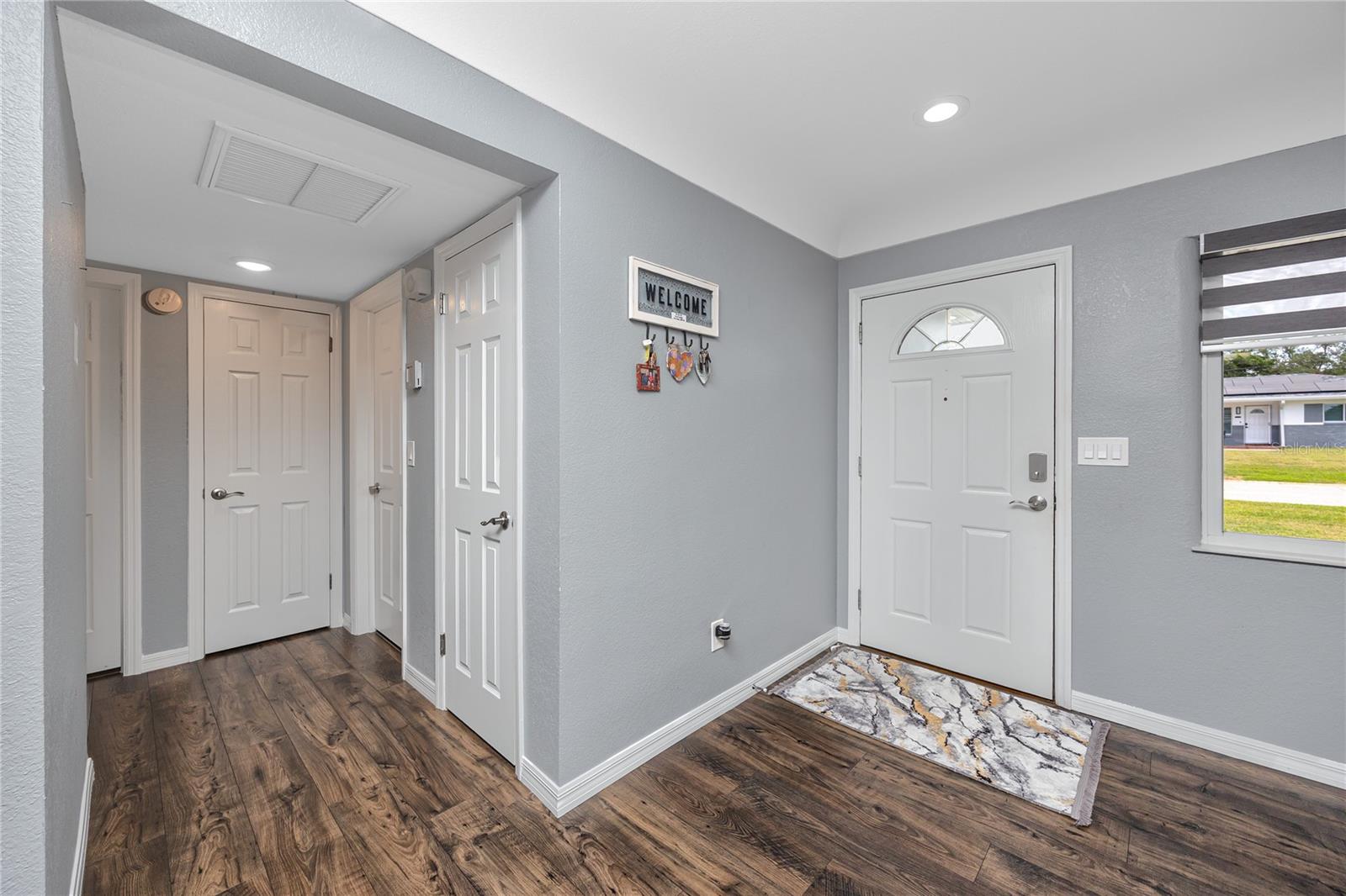 DOUGLAS MANOR ESTATES 1ST ADD - Residential