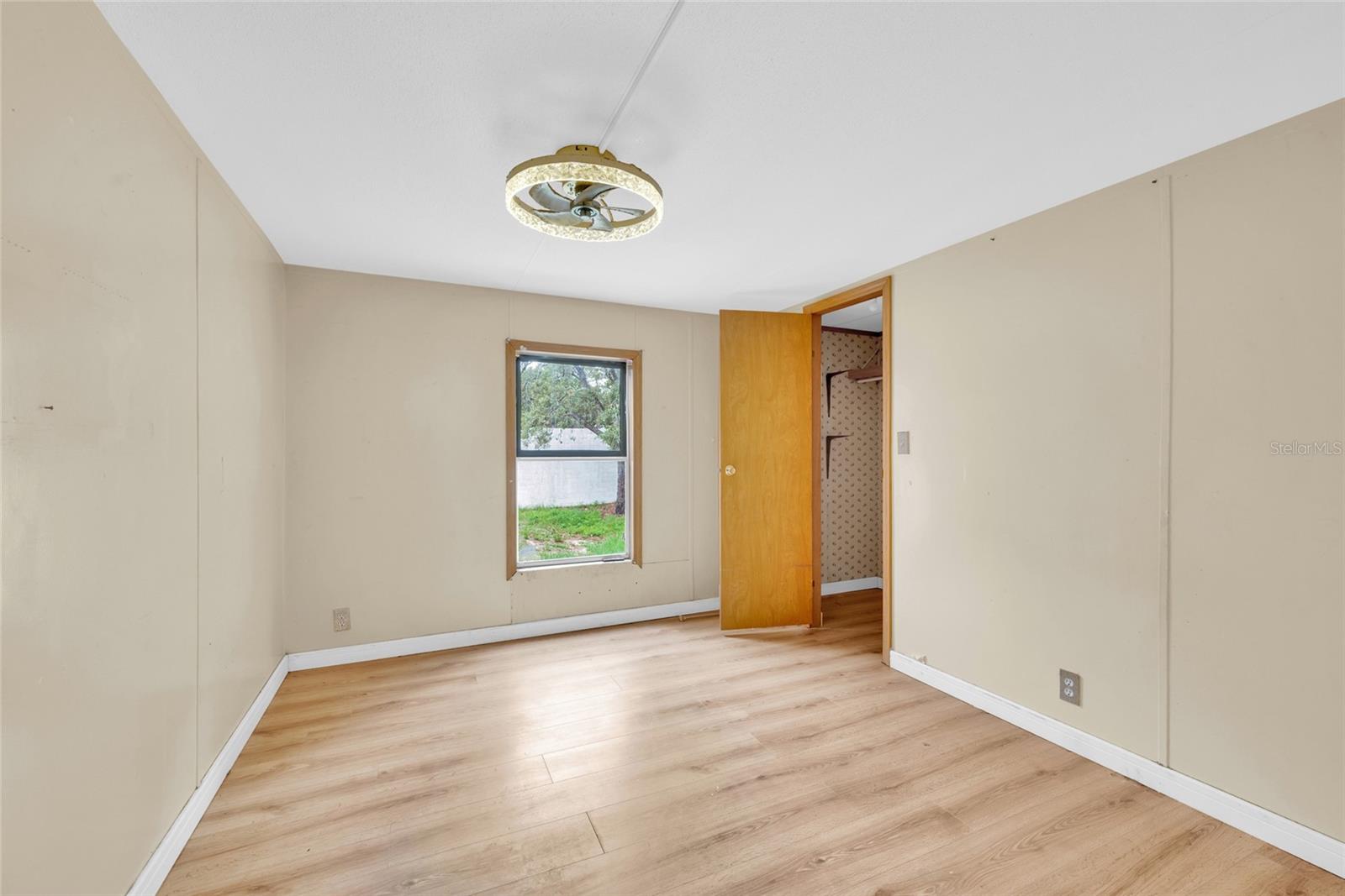 WEEKI WACHEE ACRES - Residential