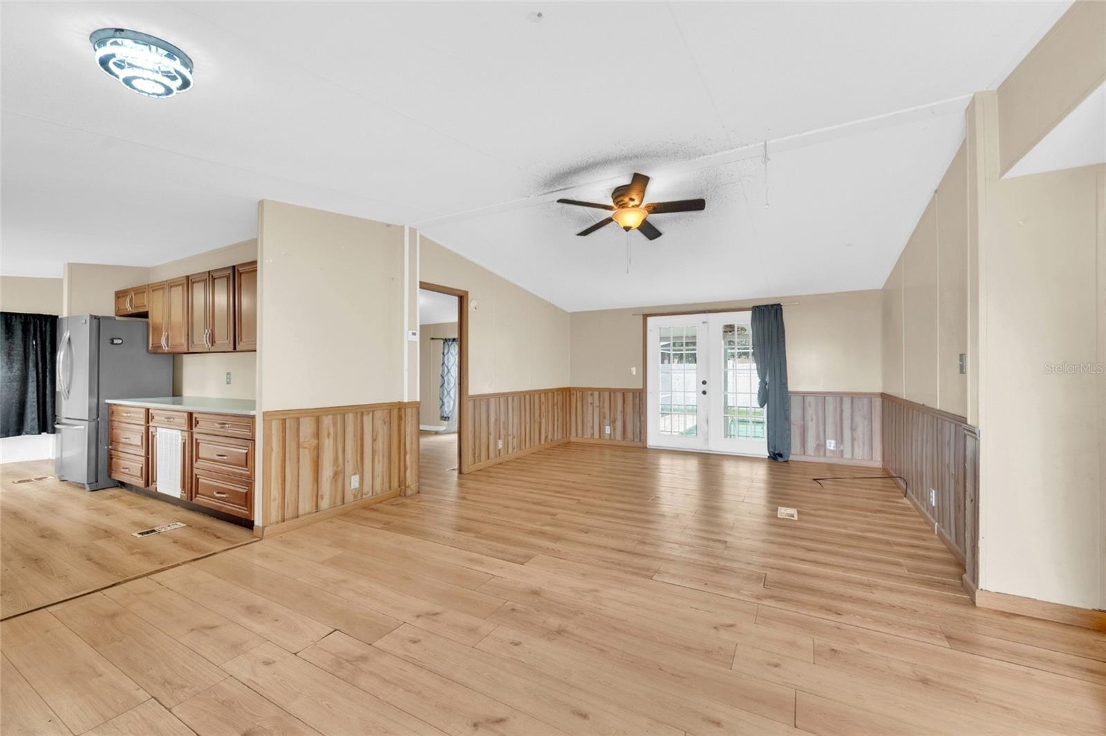 WEEKI WACHEE ACRES - Residential
