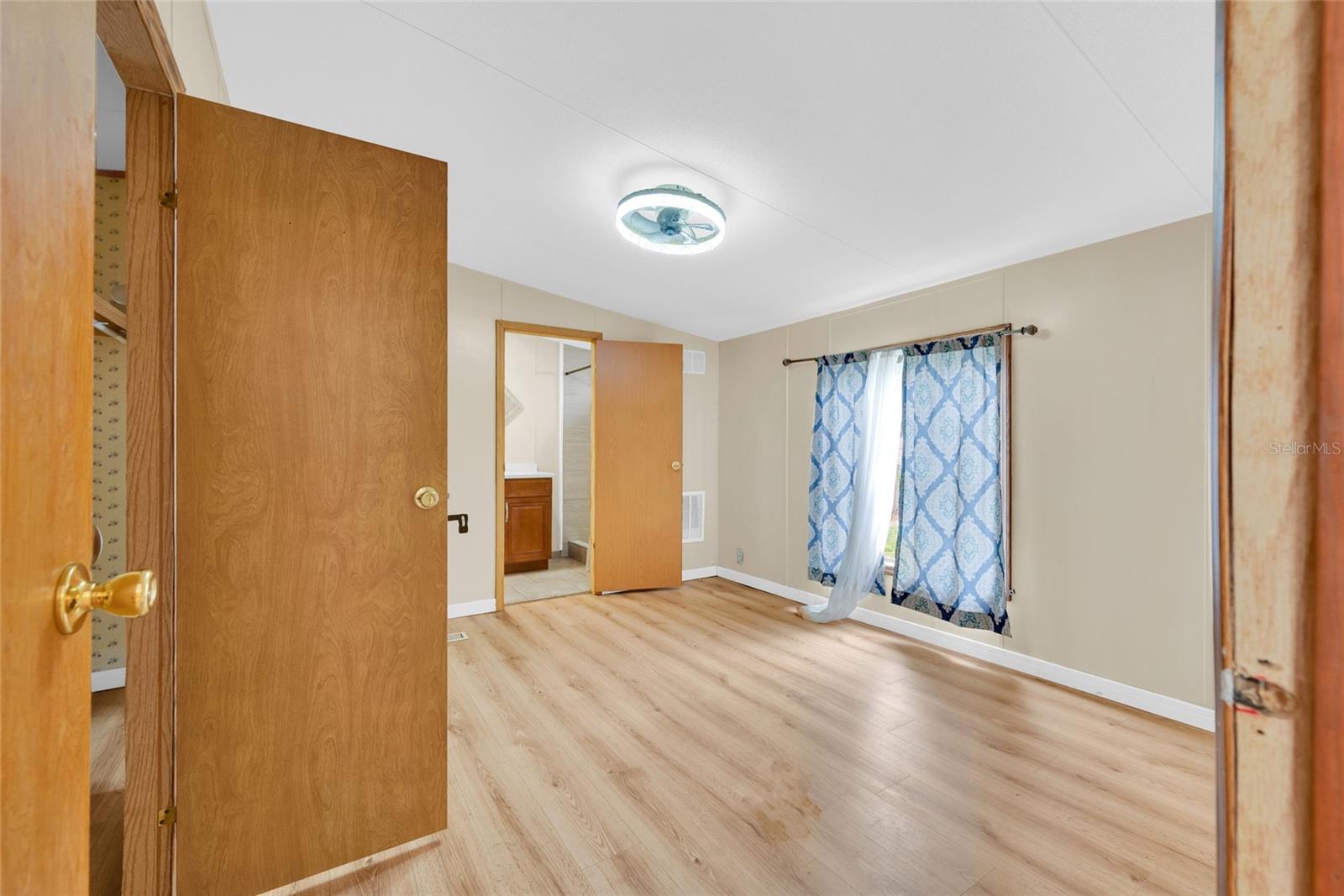 WEEKI WACHEE ACRES - Residential