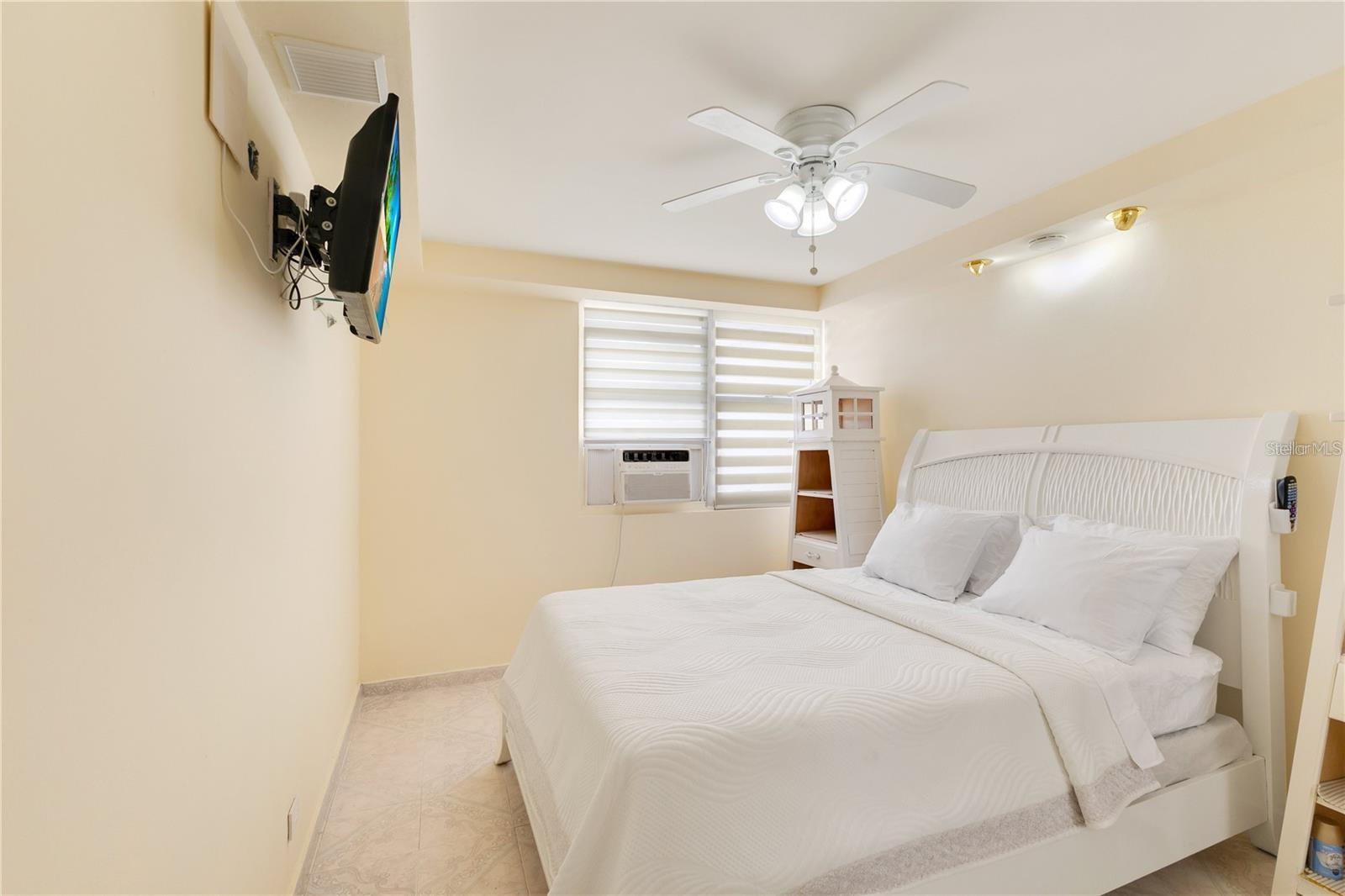 CONDOMINIO TROPICANA - Residential Lease
