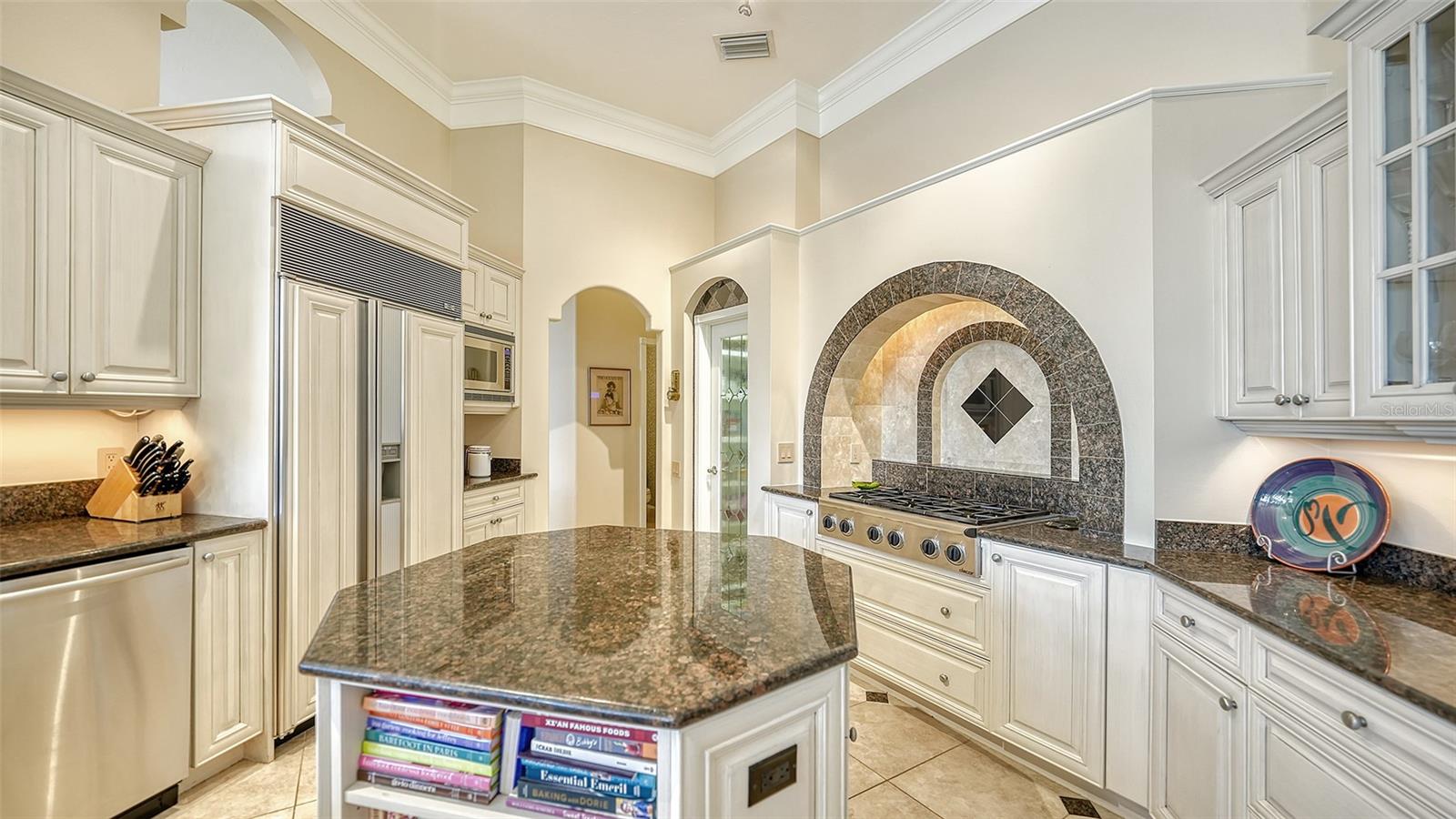 SILVER OAKS - Residential