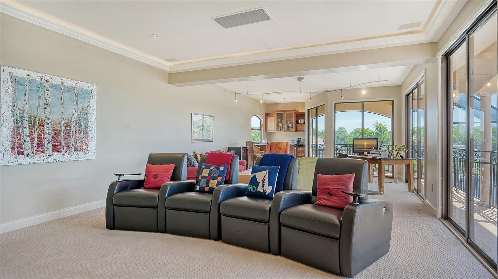 SILVER OAKS - Residential