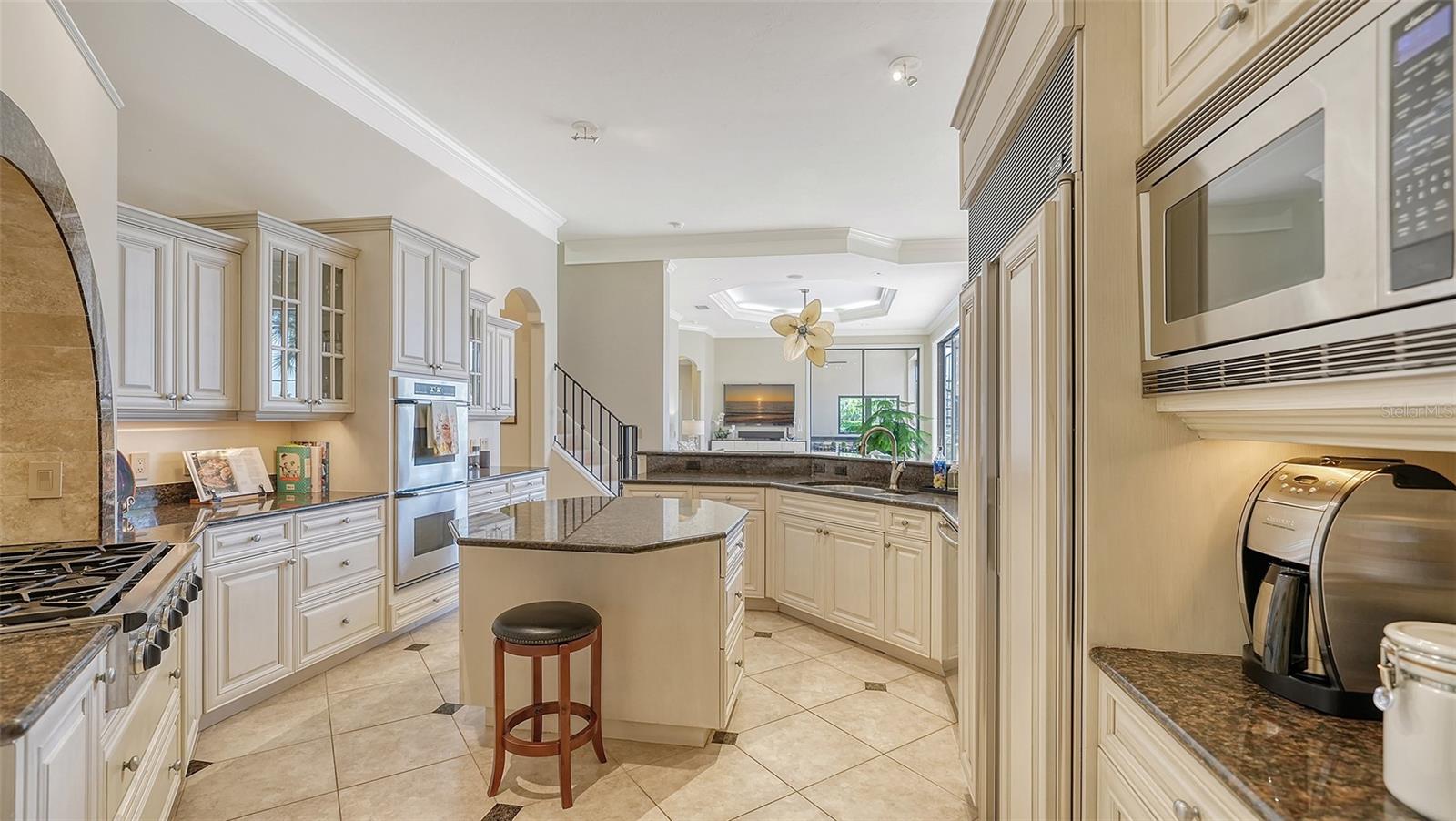 SILVER OAKS - Residential