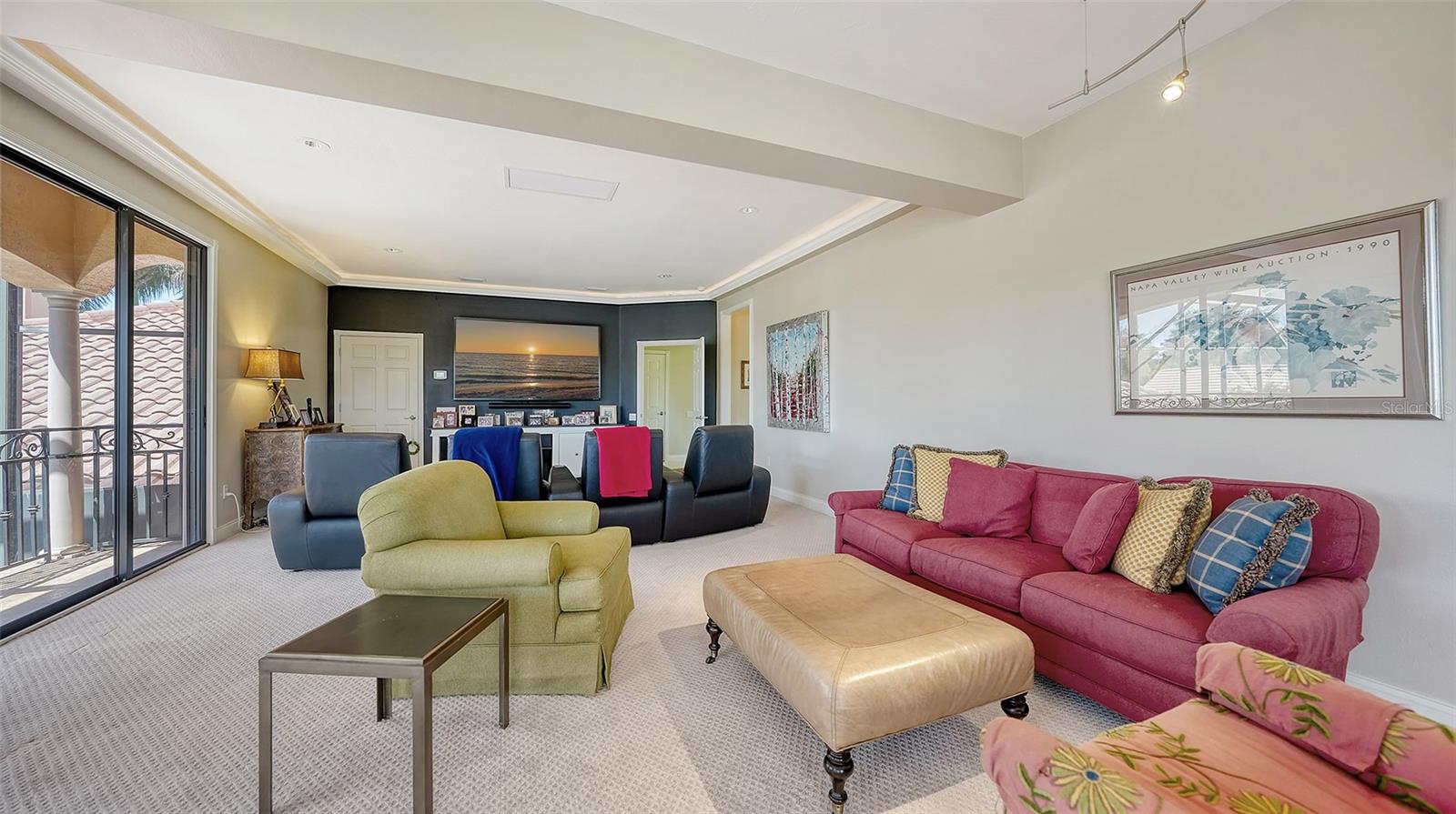 SILVER OAKS - Residential