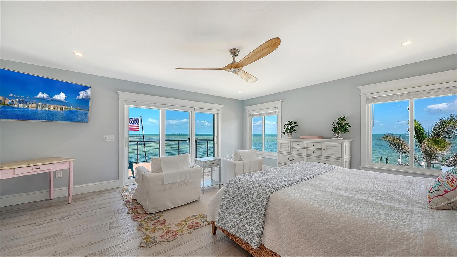 NORTH POINT HARBOUR UNIT THREE - Residential