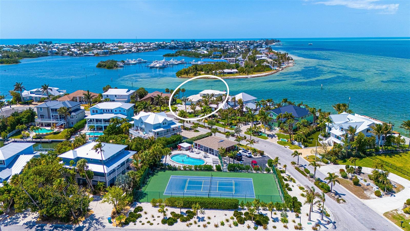 NORTH POINT HARBOUR UNIT THREE - Residential