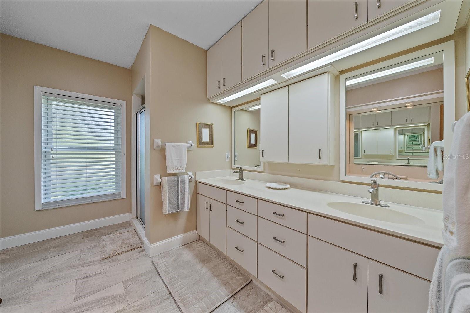 COLONY PLACE - Residential