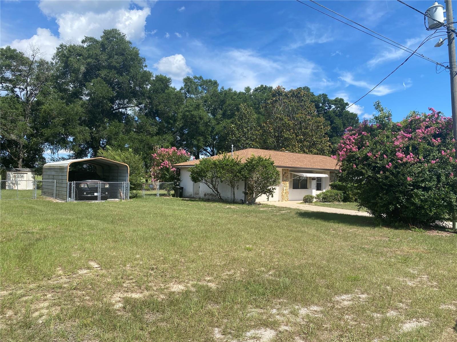 LAKE WEIR GARDENS - Residential