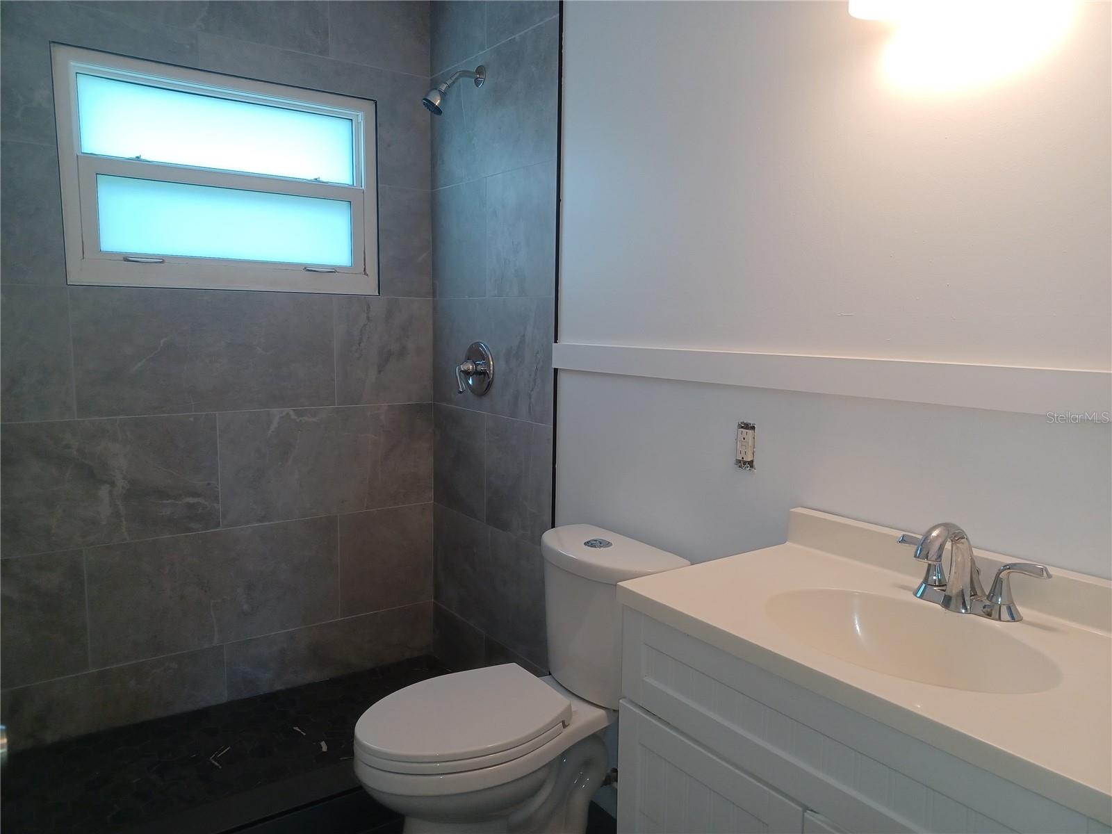 BAYOU MANOR 1ST ADD - Residential Lease