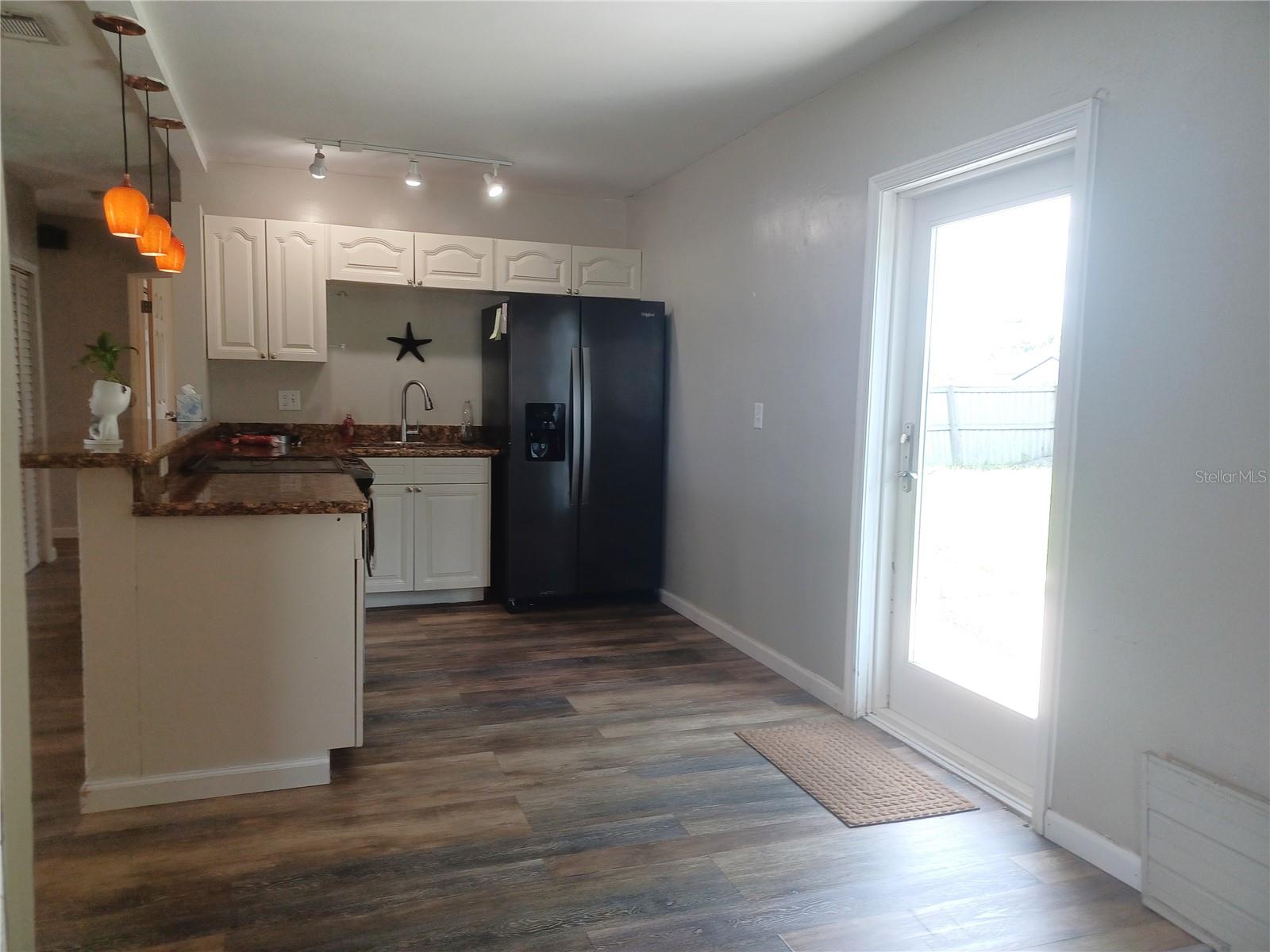 BAYOU MANOR 1ST ADD - Residential Lease