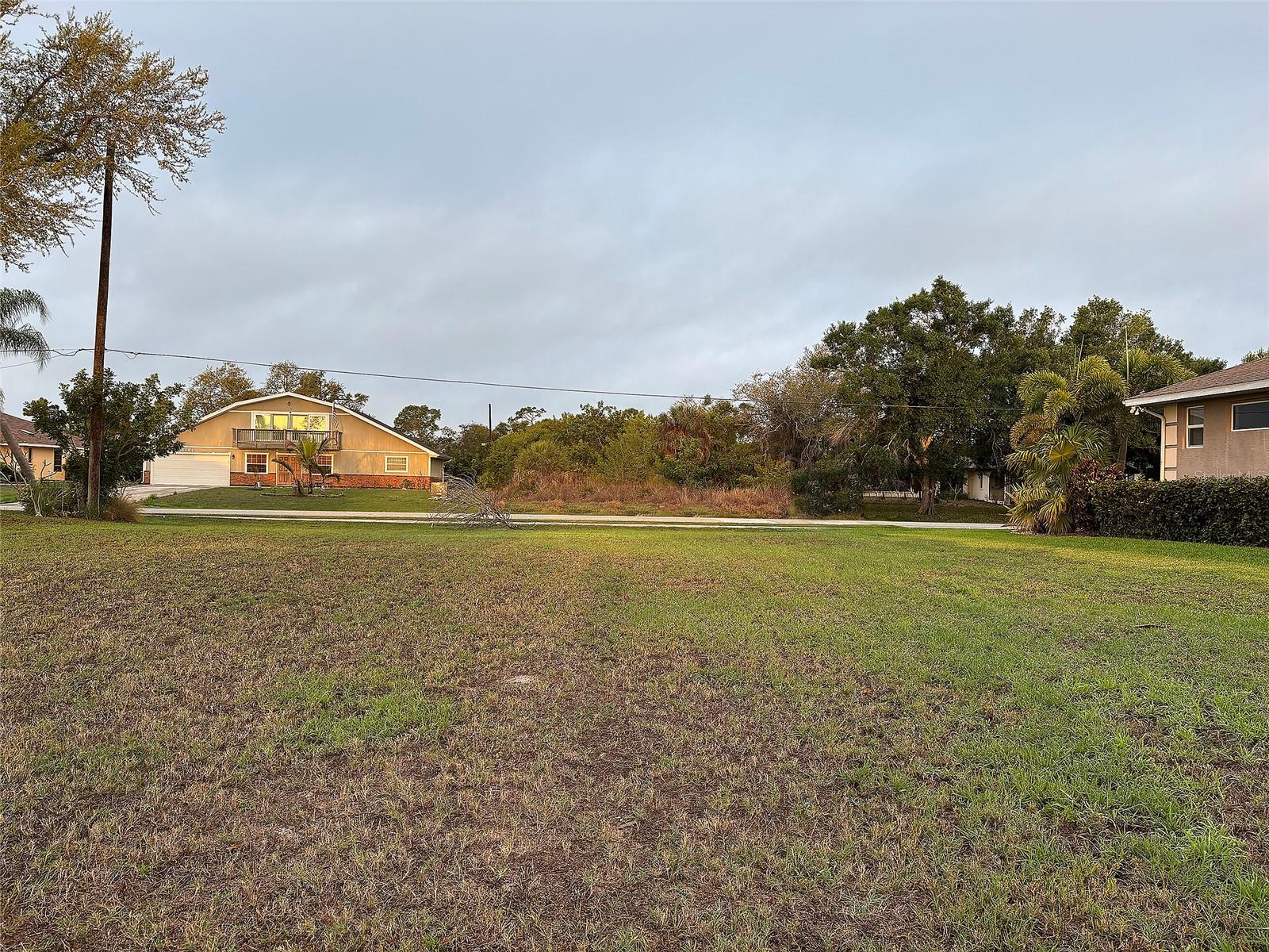 PORT CHARLOTTE SEC 010 - Land