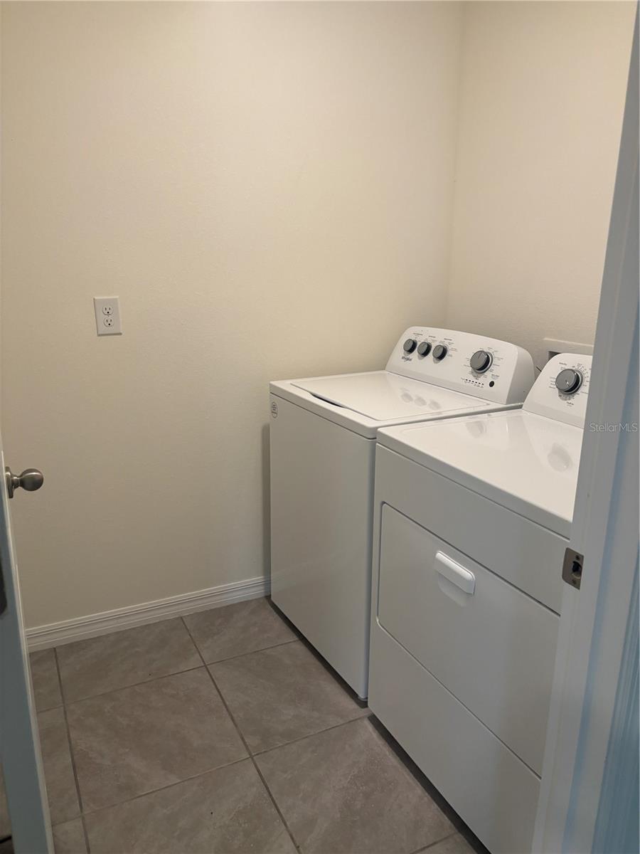 DEER PATH NORTH PH 2 - Residential Lease