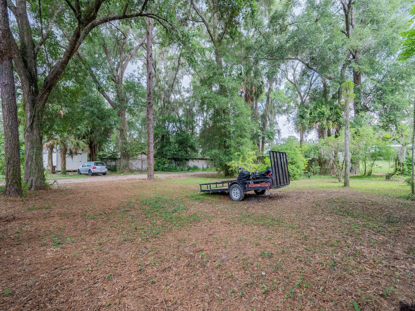 BUCKSKIN LAKE MANOR - Residential